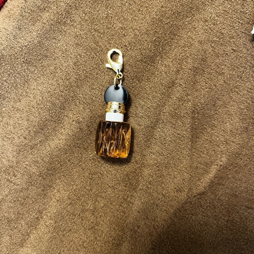 Miu Miu Beauty Keychain/Charm/full. - Picture 2 of 5